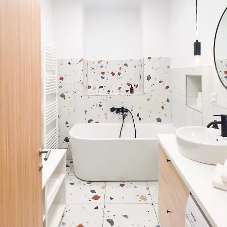 Aumetz Square Apartment Idrija