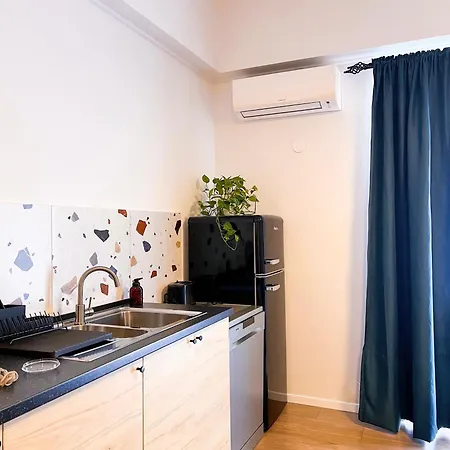 Aumetz Square Apartment