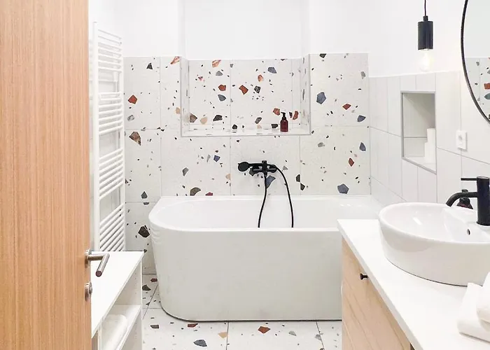 Aumetz Square Apartment Idrija